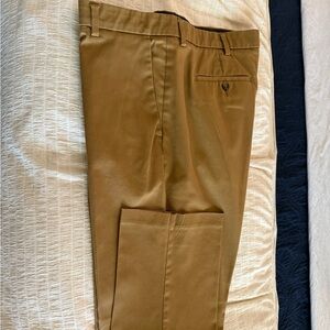 Roundtree & Yorke Men's Camel Chinos